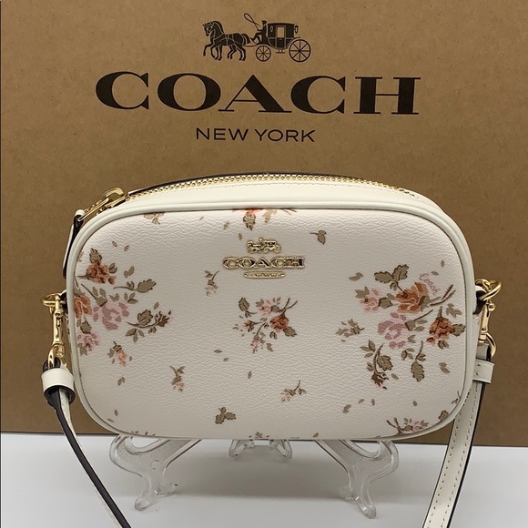 Convertible Belt Bag With Rose Bouquet Print - Picture 3 of 16